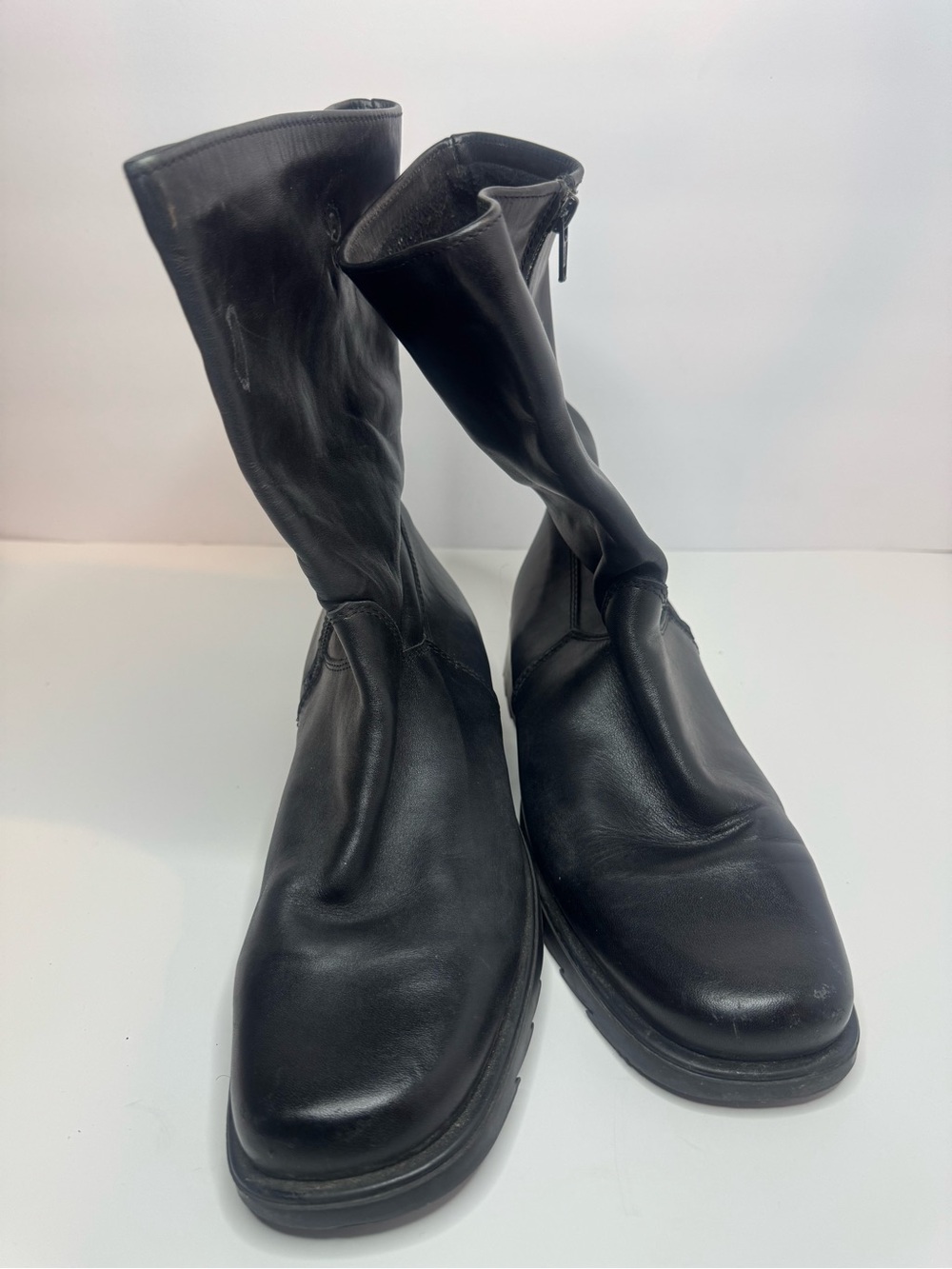 Blondo Black Leather Side Zip Boots Womens Size 9 B